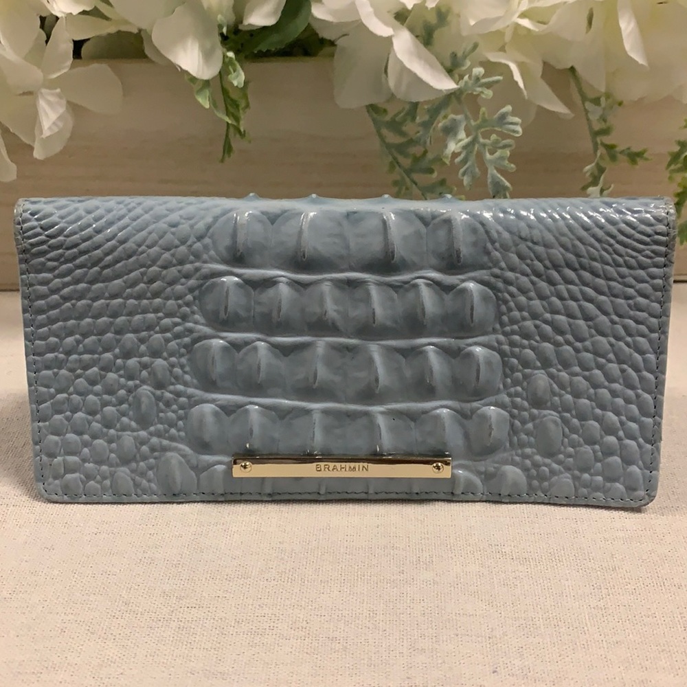 Brahmin wallet
